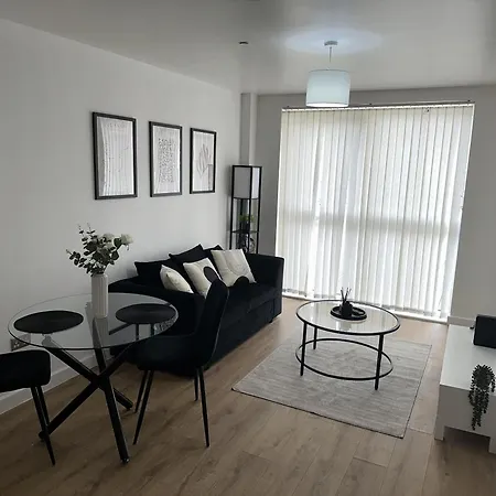 Lejlighed Luxury - Smart Tv - Fast Wifi - Near Utilitia Arena & Icc