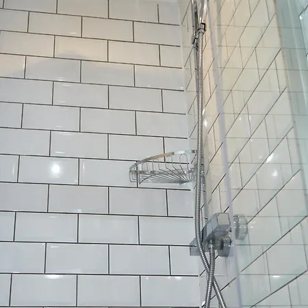 Luxury - Smart Tv - Fast Wifi - Near Utilitia Arena & Icc דירה